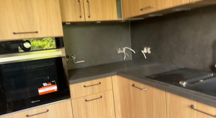 Fertiger Küchenaufbau Hier sehen Sie das Endergebnis der Küche. Sieht super aus oder ?